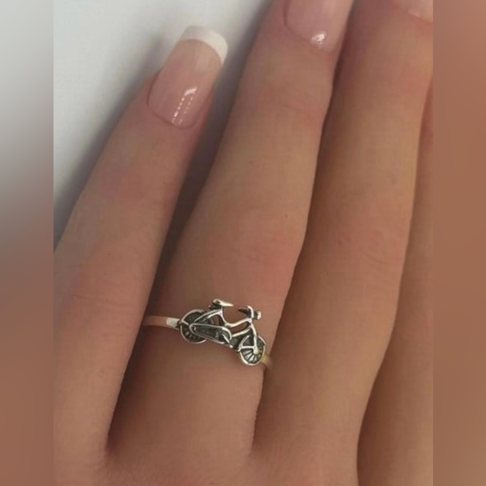 925 Sterling Silver Bicycle Ring. Size 6. Stamped 925. New with tag.
